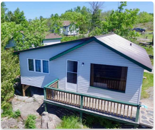 Comfortable Lakefront Cabins